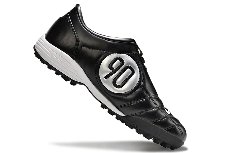 Chuteira Nike Total 90 Society