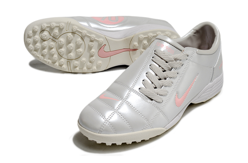 Chuteira Nike Total 90 Society