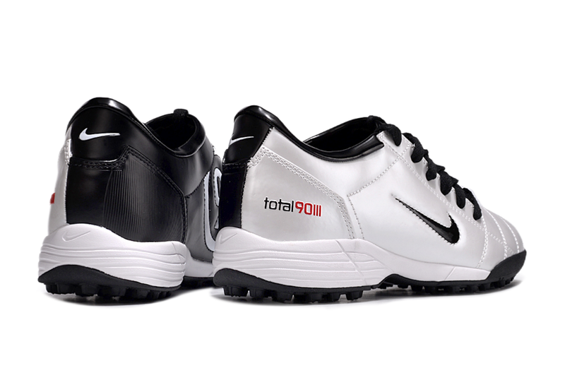 Chuteira Nike Total 90 Society